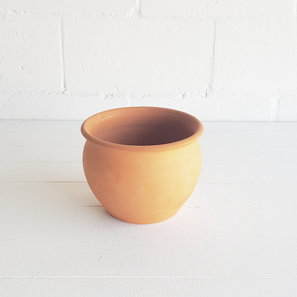 Terracotta Round Belly Pot  - <p style='text-align: center;'><b>HOT NEW ITEM</b><br>
R18</p>